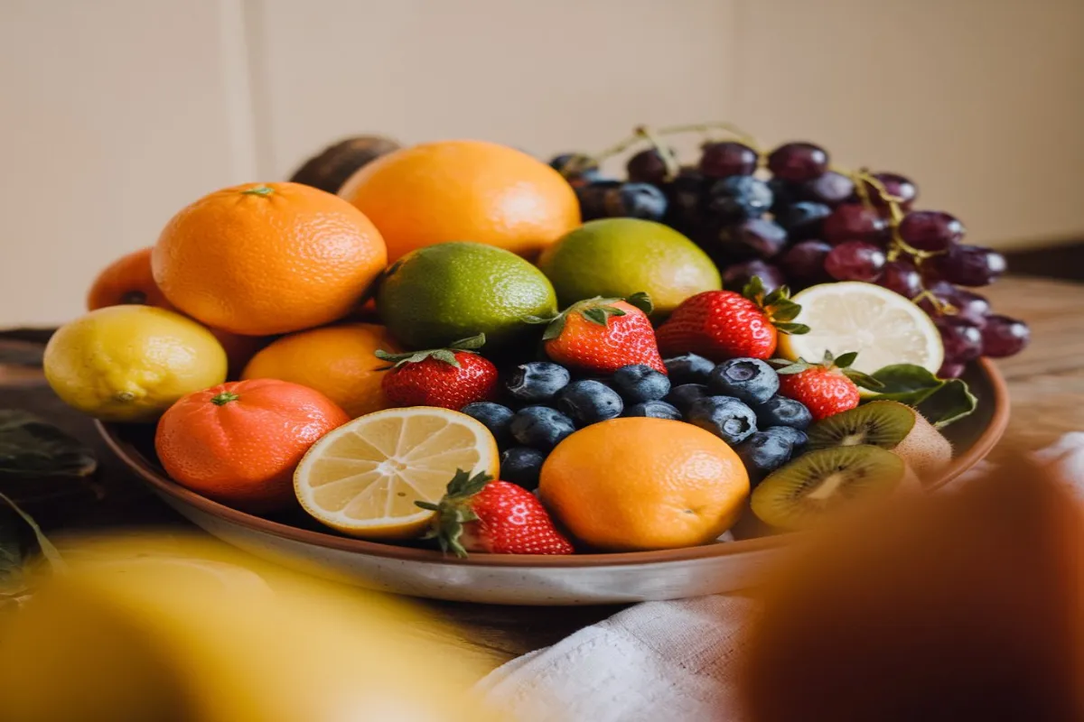 What fruits can you put together in a bowl